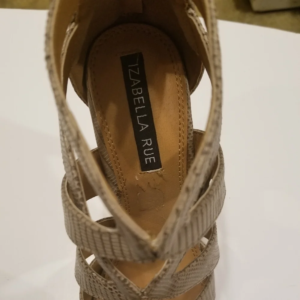 Izabella Rue heels PUMPS stolletos shoes 8.5